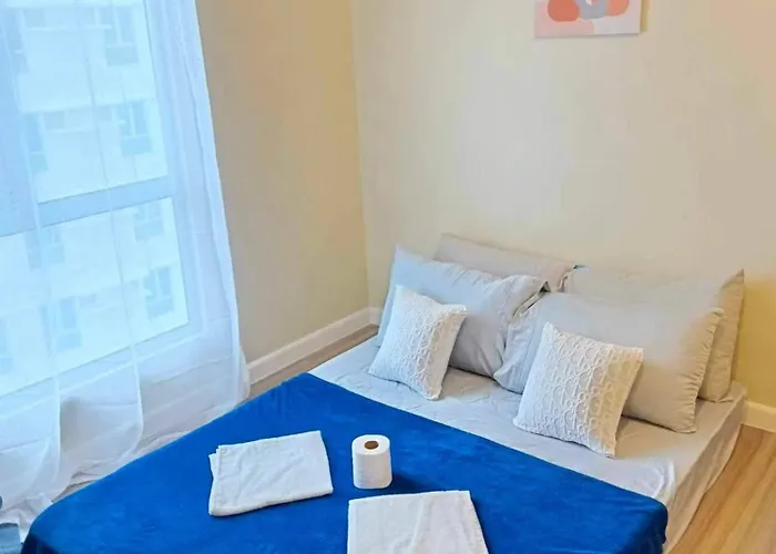 Avida Riala At It Park Spacious 1 Bedroom With Fast Wifi Smart Tv For 6 Holiday home *